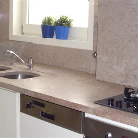 Lovely 4 Bedroom Apartment In Lisbon *